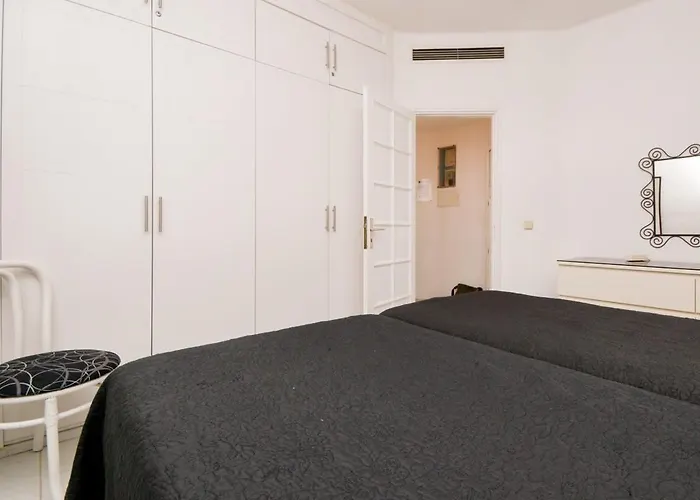 Club Atlantis 28 - One Bed Appartement