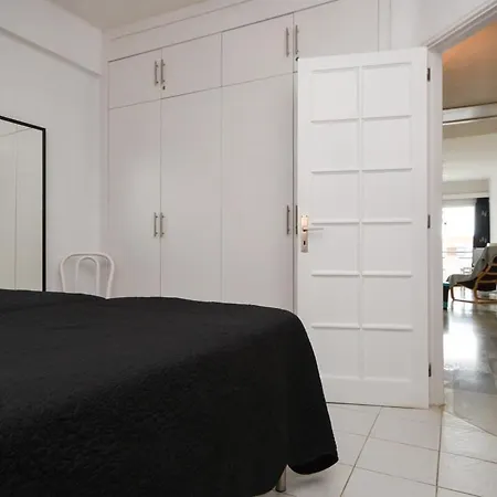 Club Atlantis 28 - One Bed *