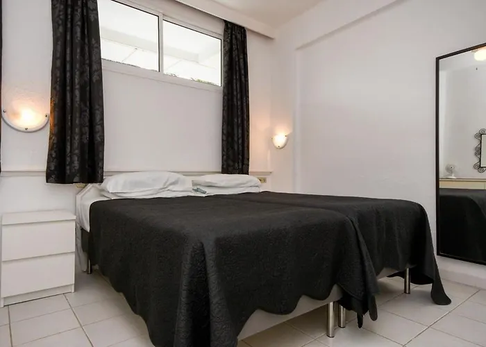 Club Atlantis 28 - One Bed شقة *