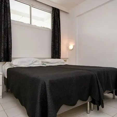 Club Atlantis 28 - One Bed Appartement *